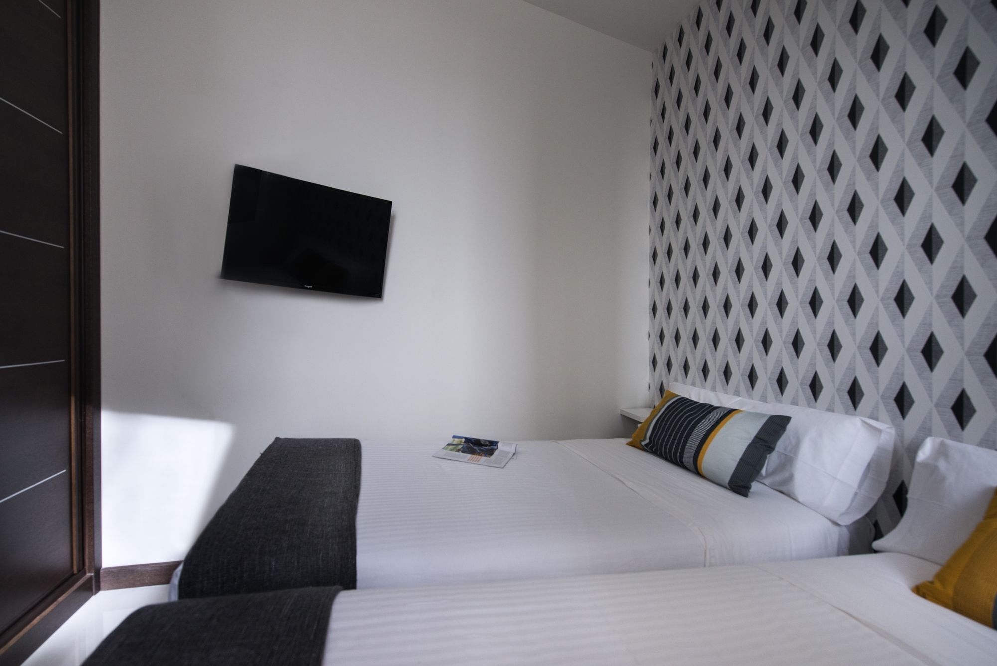 Roisa Suites Madrid Esterno foto